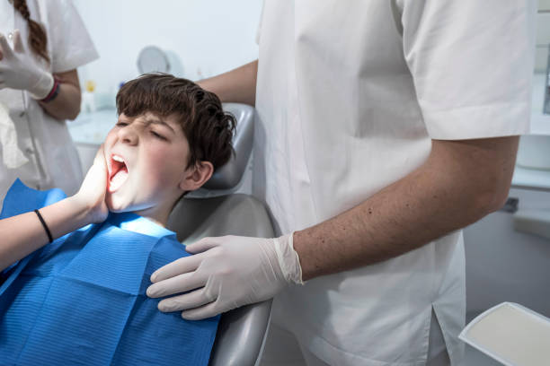 Best Cracked Tooth Emergency Dentist  in The Village Of Indian Hill, OH